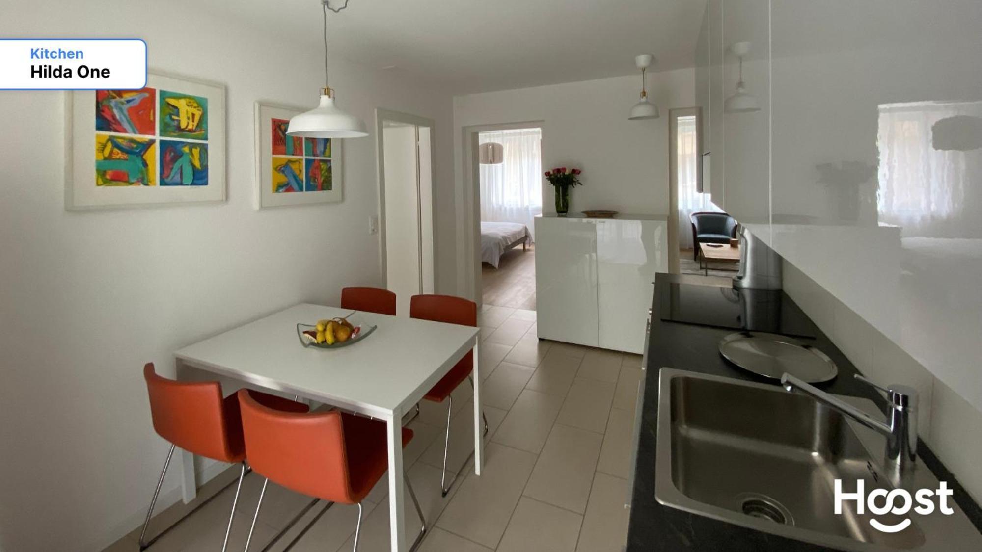 H1 With 4,5 Room, Bathroom, Kitchen, Central, Quiet & Modern With Office Zürich Eksteriør bilde