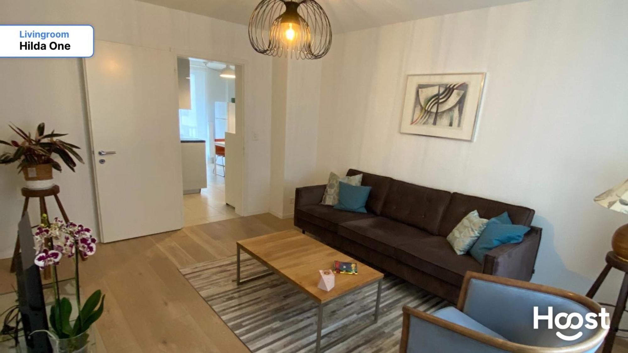 H1 With 4,5 Room, Bathroom, Kitchen, Central, Quiet & Modern With Office Zürich Eksteriør bilde